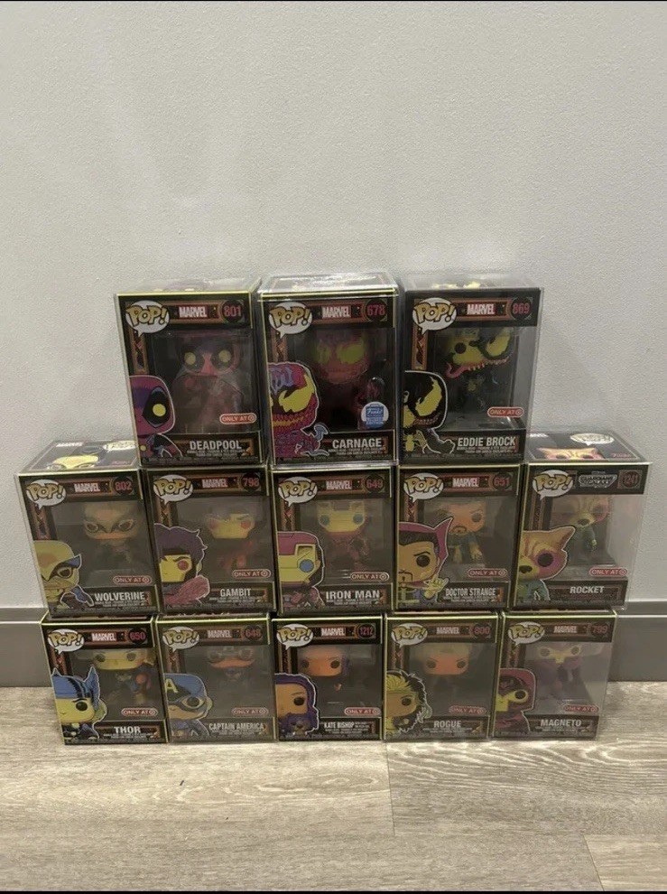 Black Light Marvel Funko Pop Lot - Carnage, Iron man, Deadpool & More! Protector