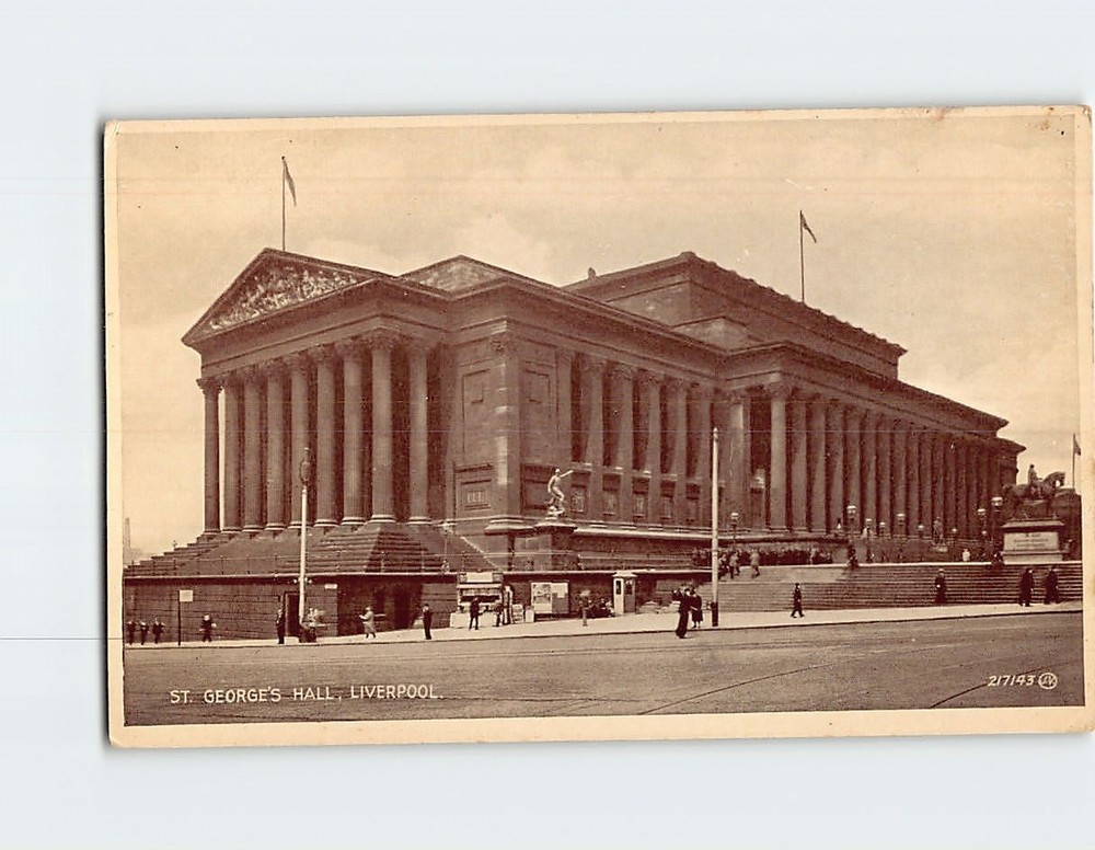 Postcard St. Georges Hall Liverpool England