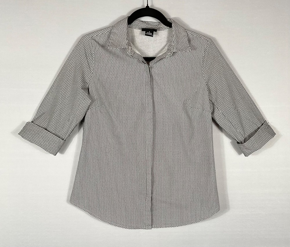 Liz Claiborne Top Womens Sz Small White Black Print Button Up 3/4 Rolled Sleeves