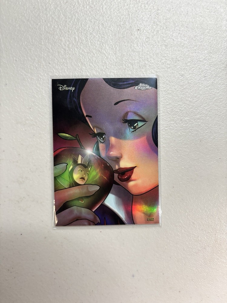 2025 Topps Chrome Disney Snow White And The Evil Queen Reflections CASE HIT SSP