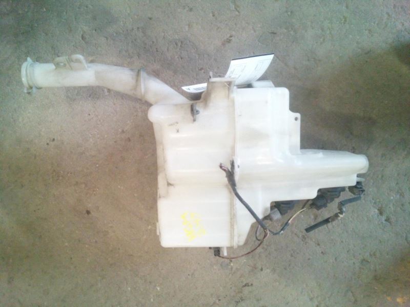 Standard Capacity Wash Reservoir for 2007-2012 Mazda CX-7 1362390