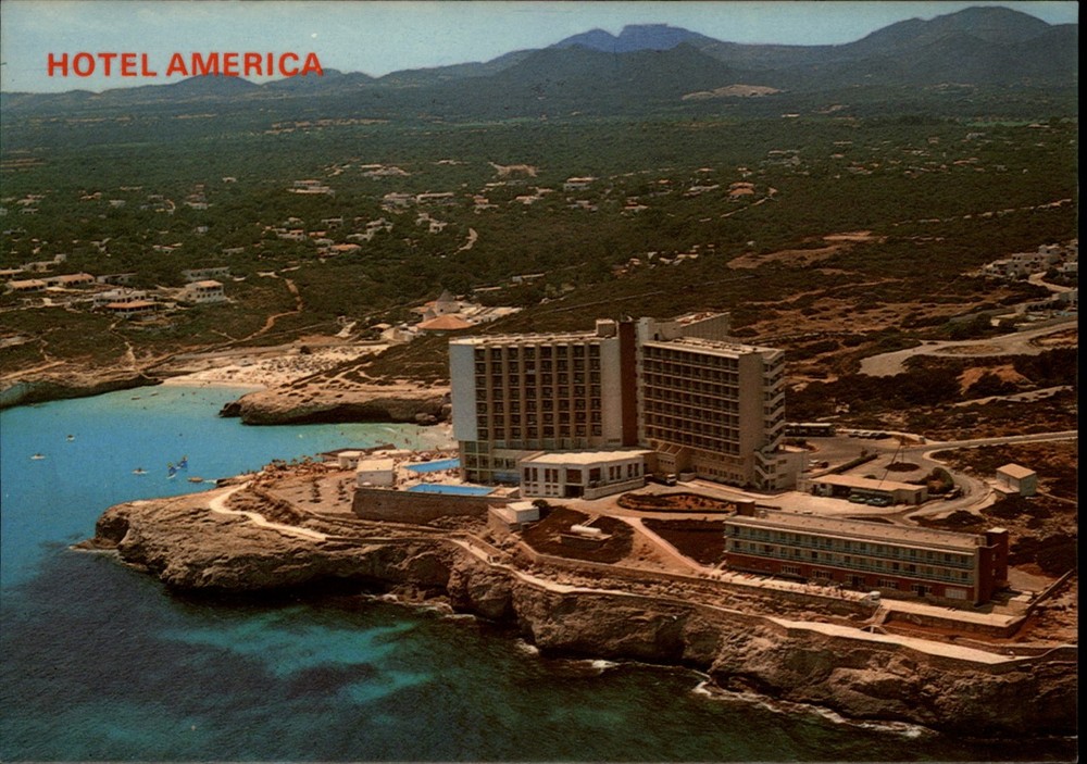 Hotel America Cala de Mallorca Mallorca Aerial view vintage postcard m870