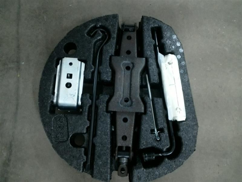 ODYSSEY   2012 Jack 104572568 NO FOAM TRAY NO SPARE TIRE