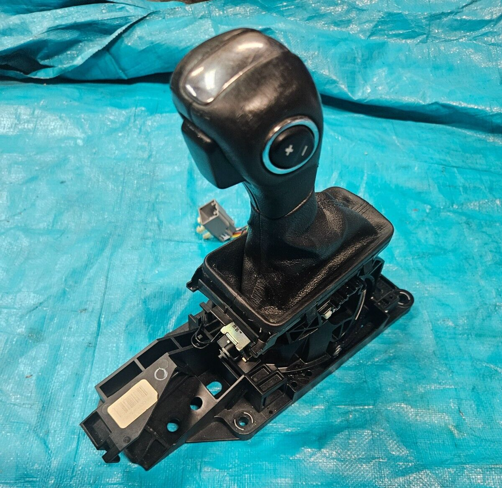 2011-2015 FORD EXPLORER - AUTOMATIC GEAR SHIFTER GT4Z-7210-BA OEM