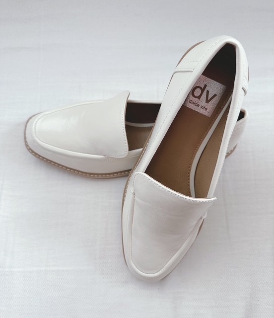 DV by Dolce Vita Women's Ivory Shiny Loafers - Size 7 - New in Box