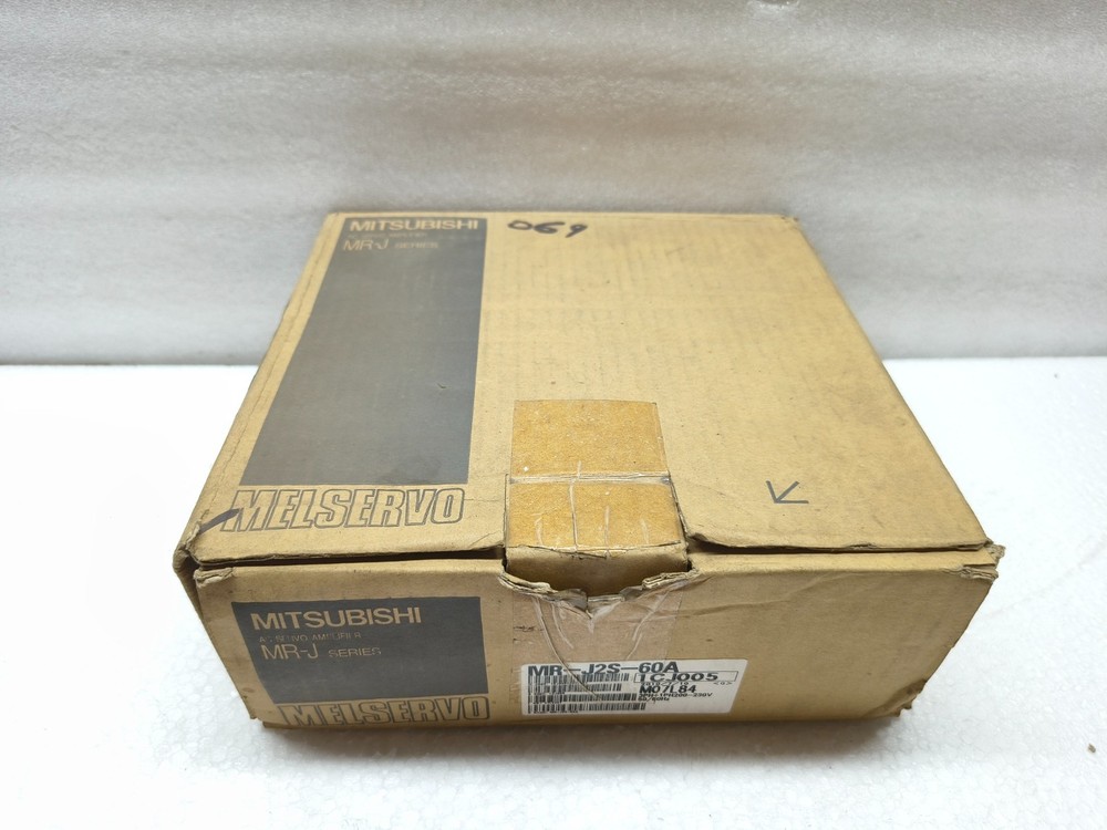 Mitsubishi Mr-J2S-60A Ac Servo Drive 600W ( New Open Box )