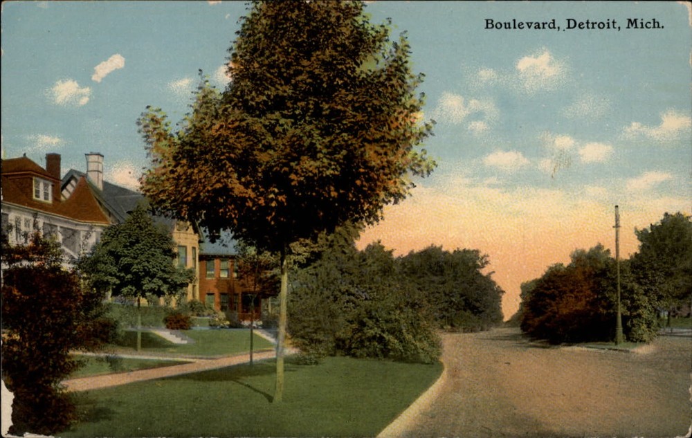 Michigan Detroit Boulevard ~ c1910 vintage postcard  ~ s0125