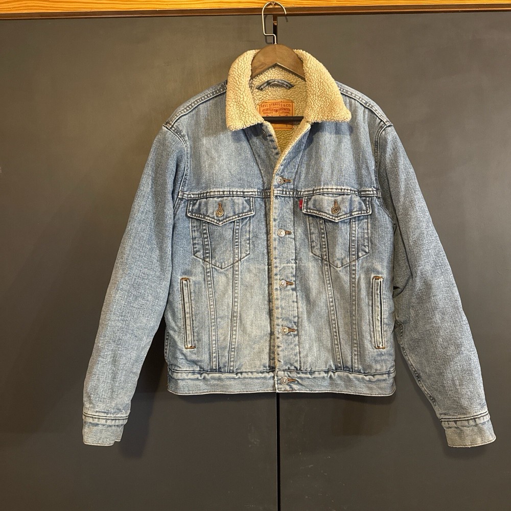Levi's Men's Sherpa Denim Trucker Jacket Faded Sun Fade Nice Size Small