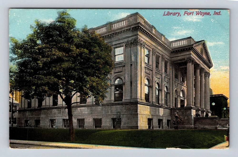 Fort Wayne IN-Indiana, Library, Antique, Vintage Souvenir Postcard