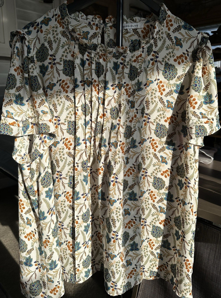 ROSE + OLIVE Plus Size 2X Multicolor Floral Ruffle Button Short Sleeve Blouse
