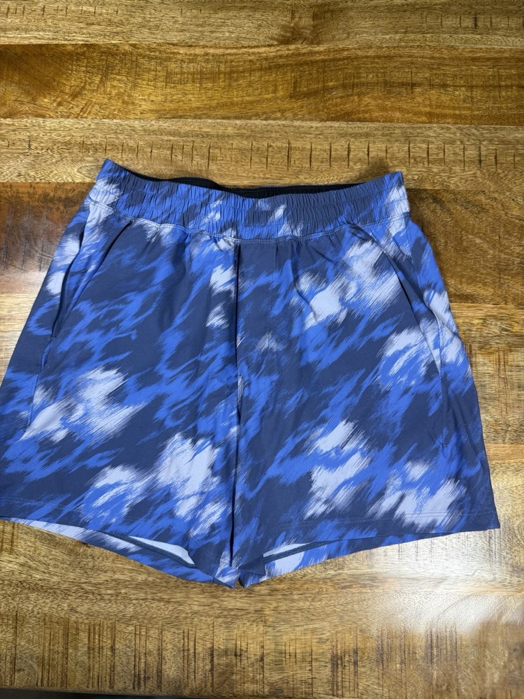 Lululemon Men's Pace Breaker Lined Athletic Shorts Blue Gray Abstract Size Small