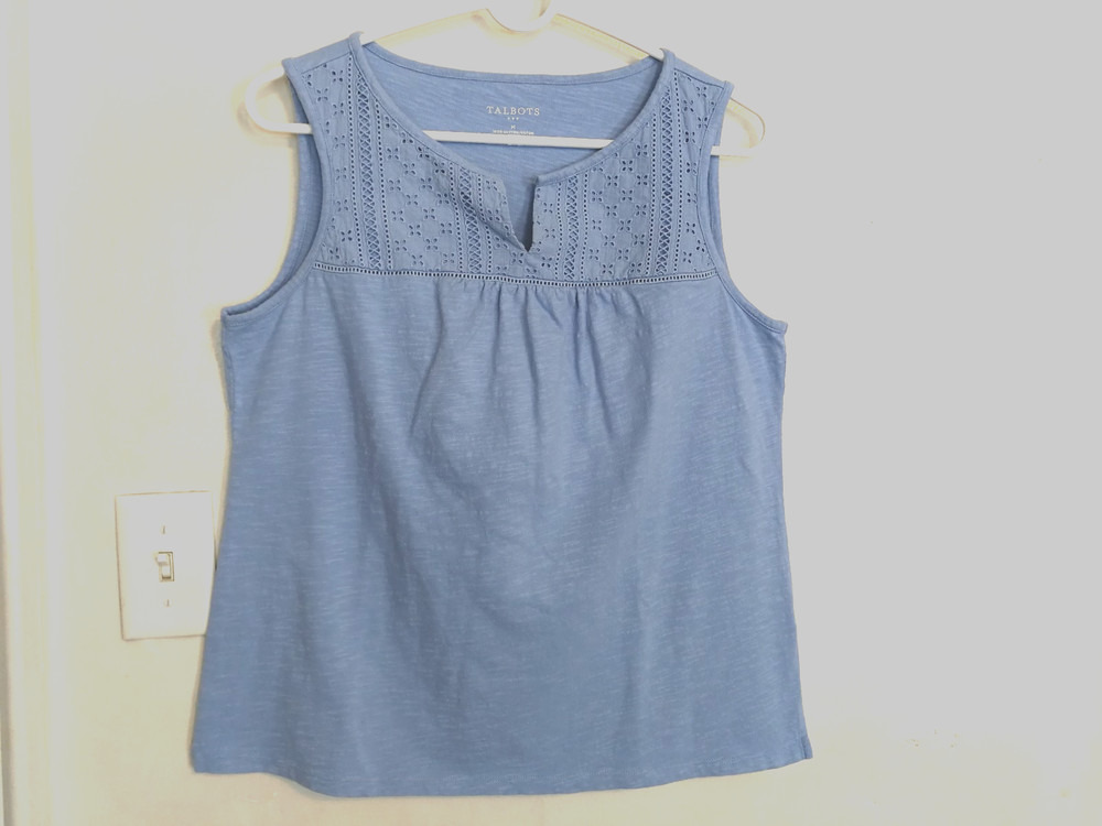 Talbots Womens Tank Top M Blue Eyelet Embroidered Sleeveless Split Neck Blouse