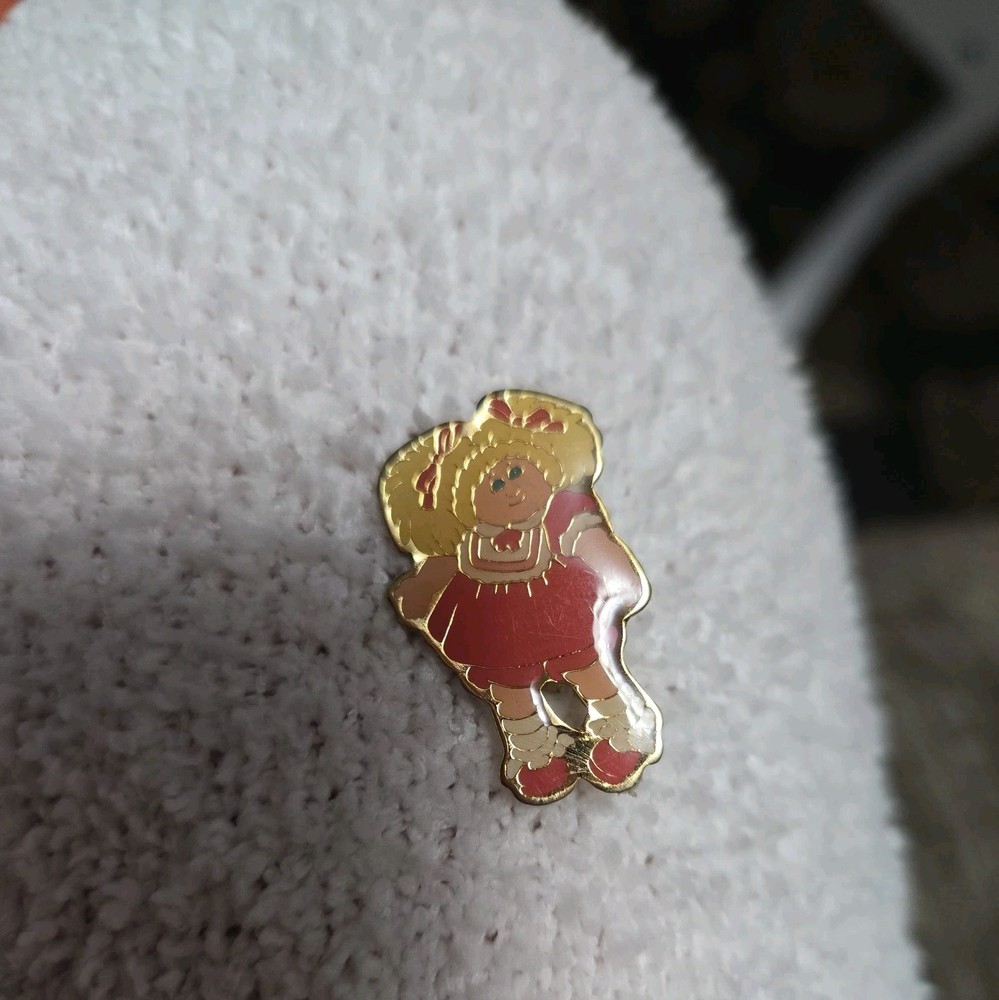Cabbage Patch Doll Brooch Pin ~ © 1983 OAA Inc. ~ Orange Dress ~ by H. Eldon Ltd
