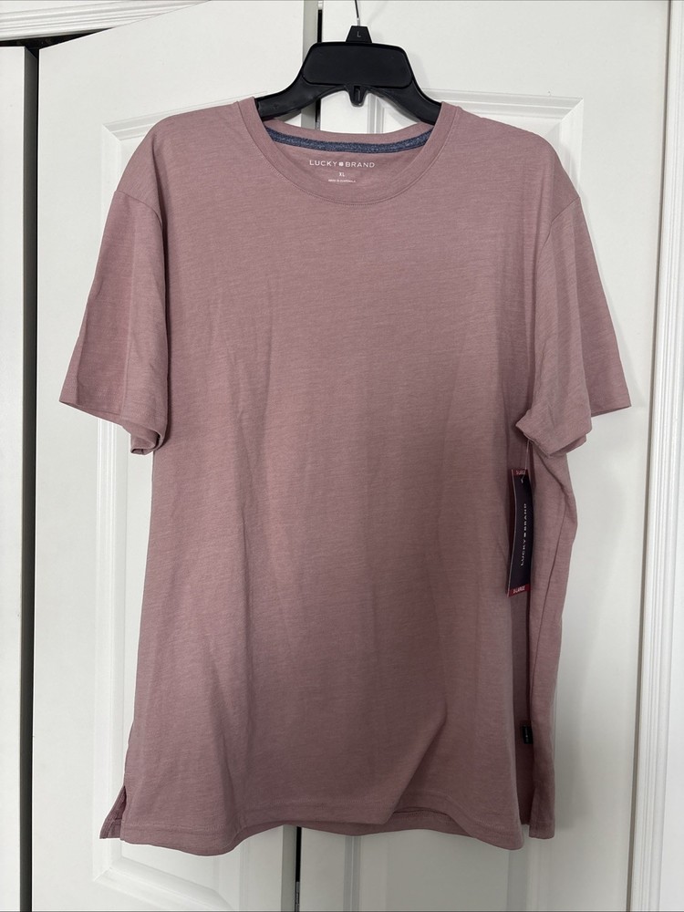 Lucky Brand Men's XL Tee Shirt Size XL Short Sleeve Crew Neck Pink/red