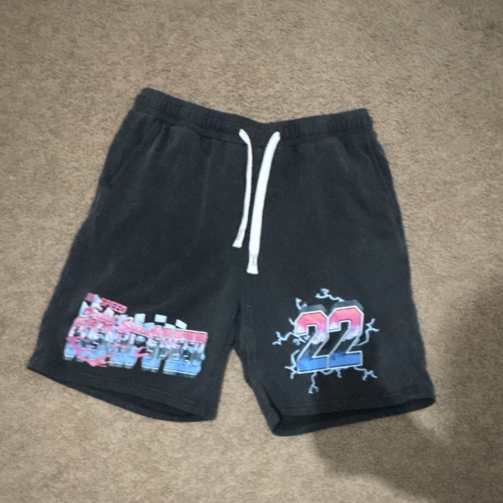 ROMWE Men's Black Sweat Shorts Graphic Print Drawstring Pockets Flat Front