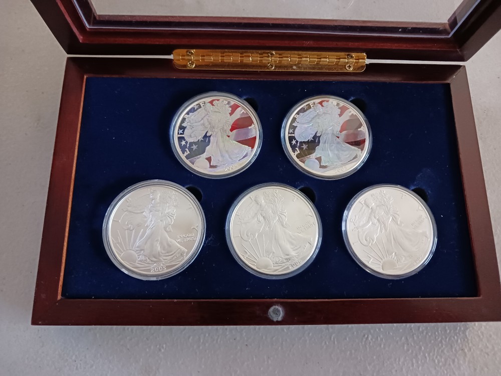 Set of 5-American Silver Eagles 1oz .999 Fine Silver Gem Mint Unc