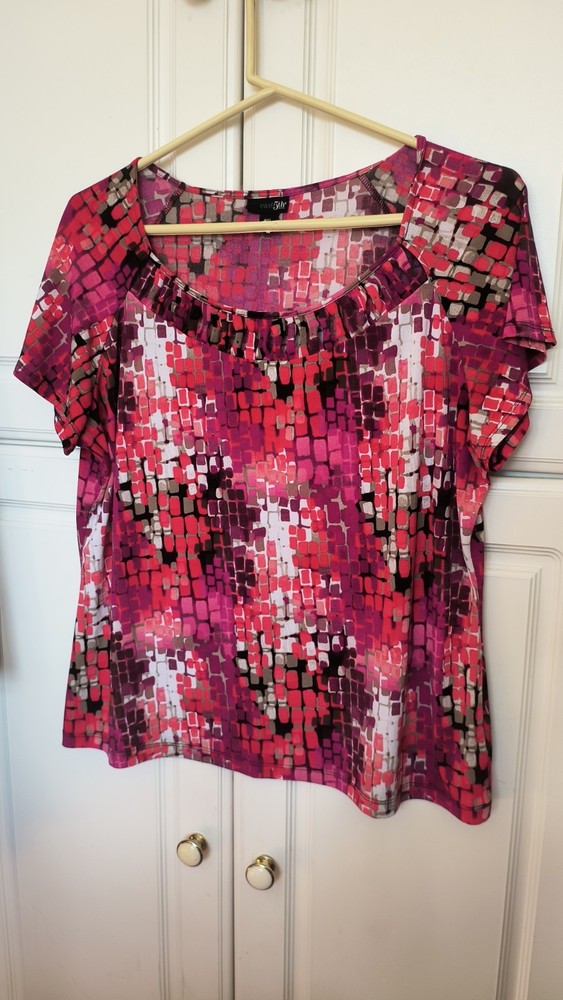 East 5th Women's Multicolor Geometric Print Blouse Short Sleeve Petite XL (E4