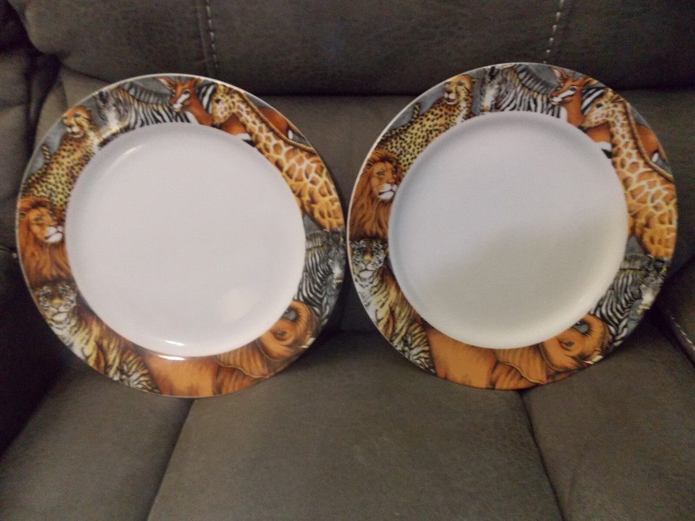 Set of 2 La Menagerie Ultra Sakura Jungle Animals Safari Dinner Plates 10 3/4