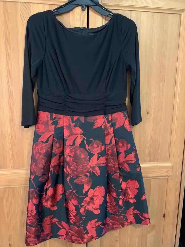 Elegant Jessica Howard cocktail dress red & black floral size 8P
