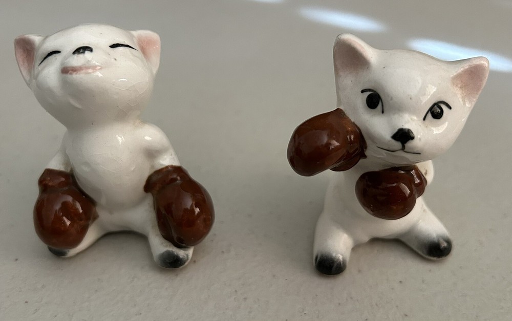 Vintage 1950’s “Boxing Cats” Figurine set *RARE*