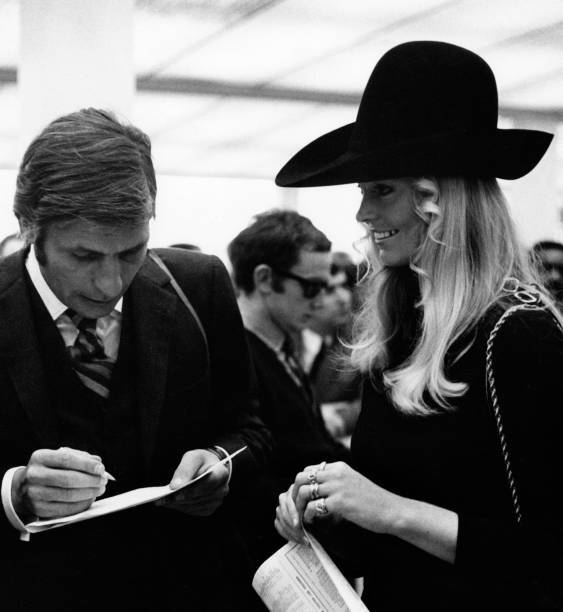 Gunter Sachs at Long Champs Grand Prix on October 6 1968 in Paris - Old Photo 7