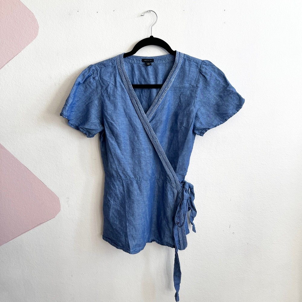 Ann Taylor Chambray Wrap Top Linen Classic Minimalist Coastal Chic Blue Sz 4
