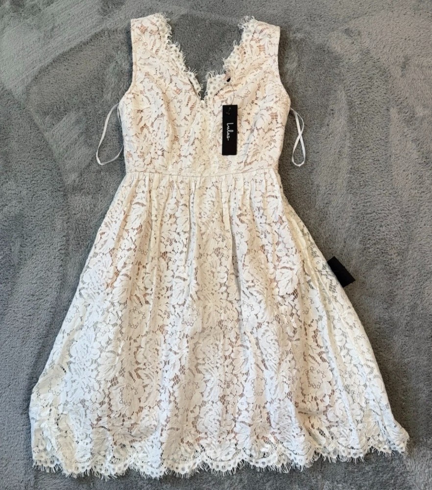 NWT Lulus Small White Lace Midi Skater Dress Bridal Shower Graduation V Neck