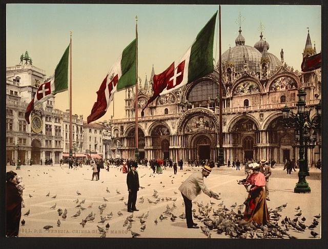 Photo:Feeding Pigeons in St. Mark's Place, Venice, Italy