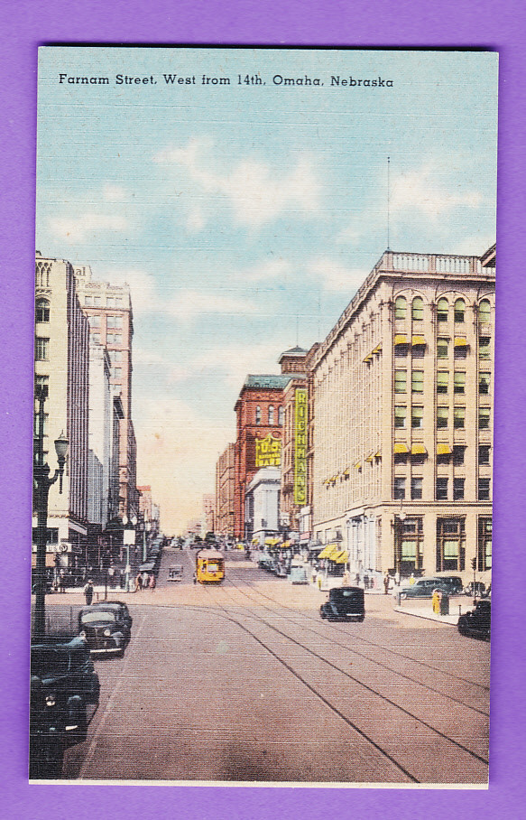 Nebraska - Omaha, Farnam Street, West From 14Th Postcard 1775