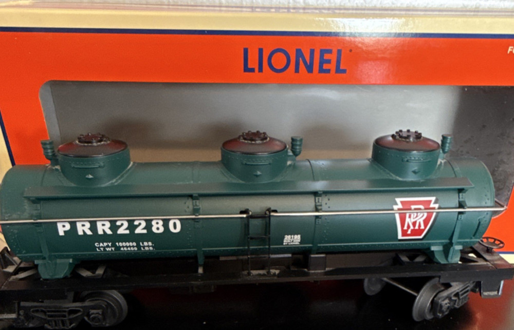 Lionel Pennsylvania Railroad Three Dome Tank Car 6-26195 O Gauge