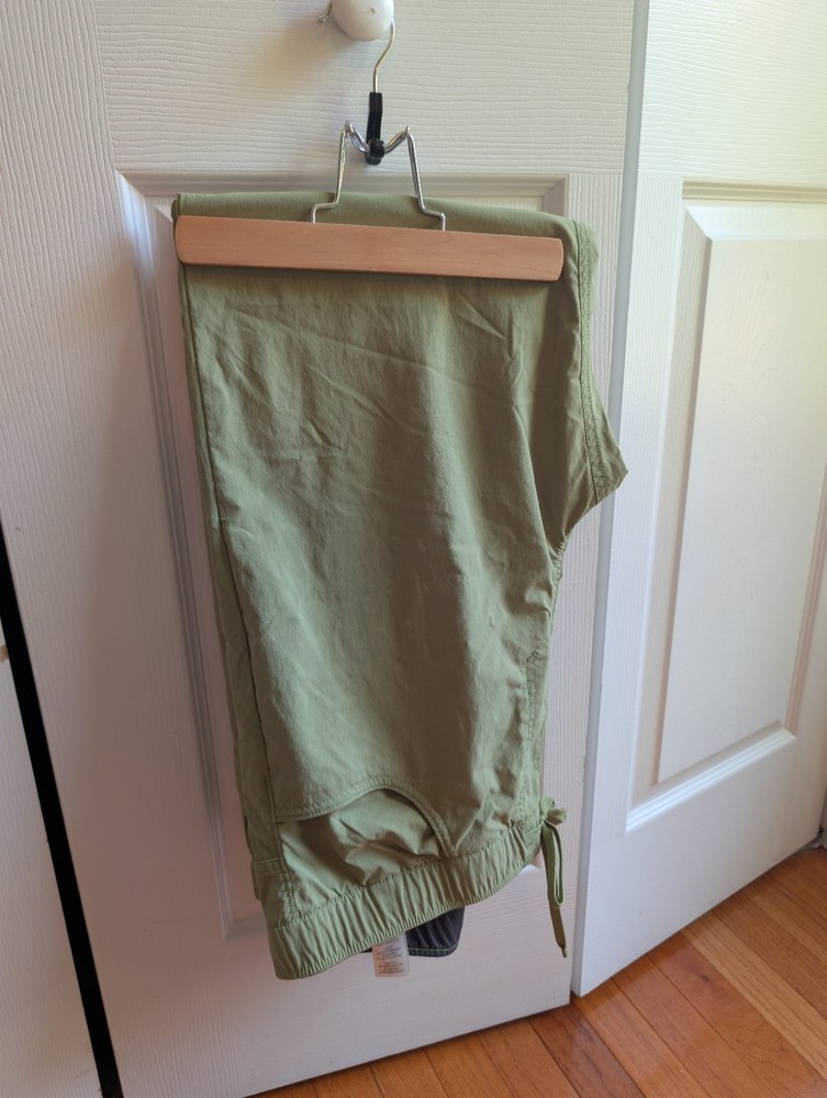 Patagonia Mens Quandary Jogger Pants 40+ UPF - Large Gumtree Green