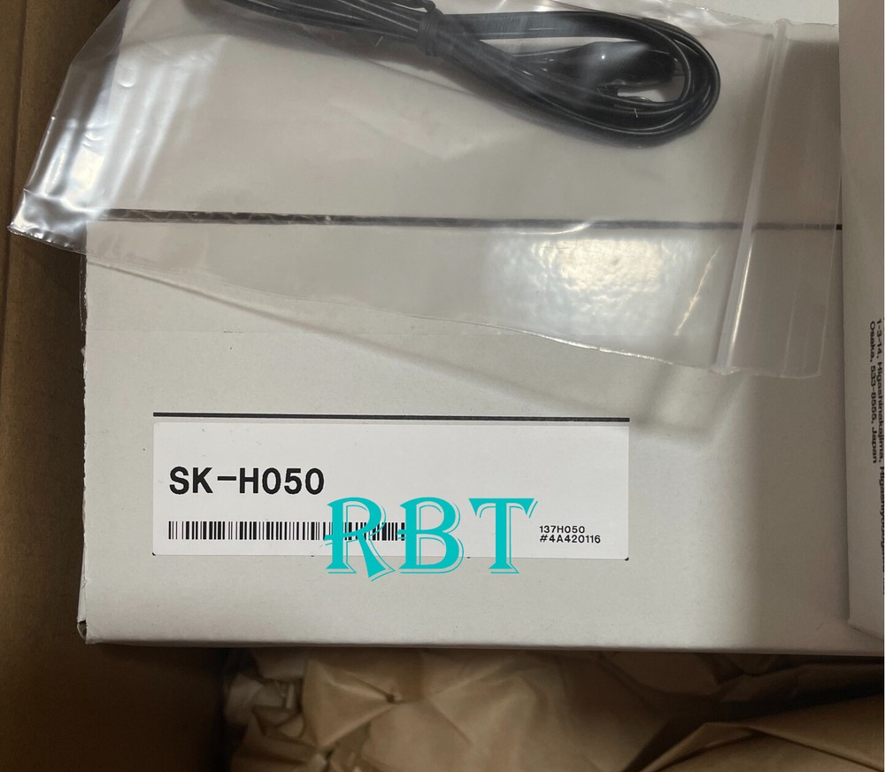 Keyence SK-H050 SK-H050 Static Charge Sensor brand new