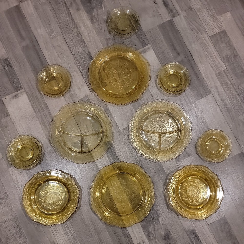 Federal Glass PATRICIAN Spoke Yellow Amber Vintage Dinner  Plates lot of 21 pcs