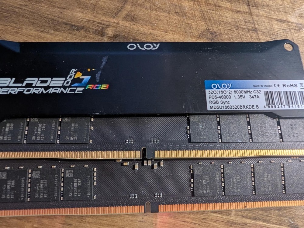 OLOy Blade Performance RGB 32GB (2 x 16GB) DDR5 6000 PC5 48000 Memory CL32