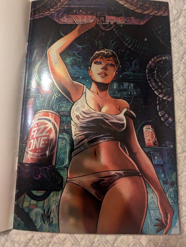 Pop Kill #1 Vincenzo Riccardi Virgin Foil Megacon Mad Cave Blind Bag