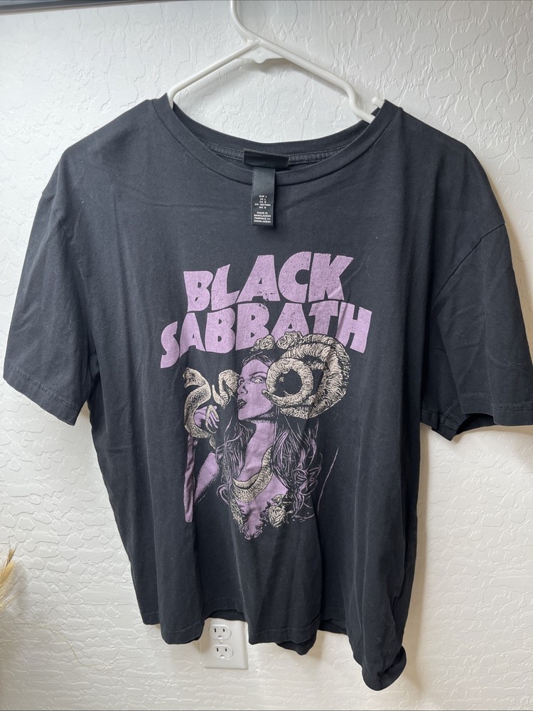 Black Sabbath Shirt Men Large Black Logo Graphic H&M Ozzy Osbourne Metal Rock