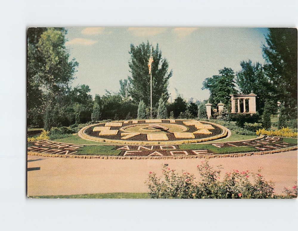 Postcard Flower Clock Memorial Jewel Box Forest Park St. Louis Missouri USA