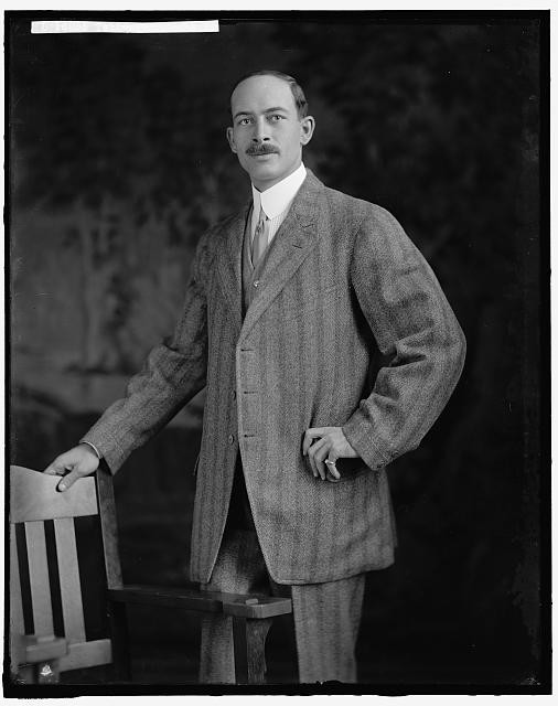 Photo:R.J. HONORABLE, TOTTEN