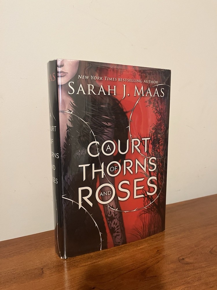 A Court Of Thorns And Roses 1st Edition 1st Printing Sarah J. Maas