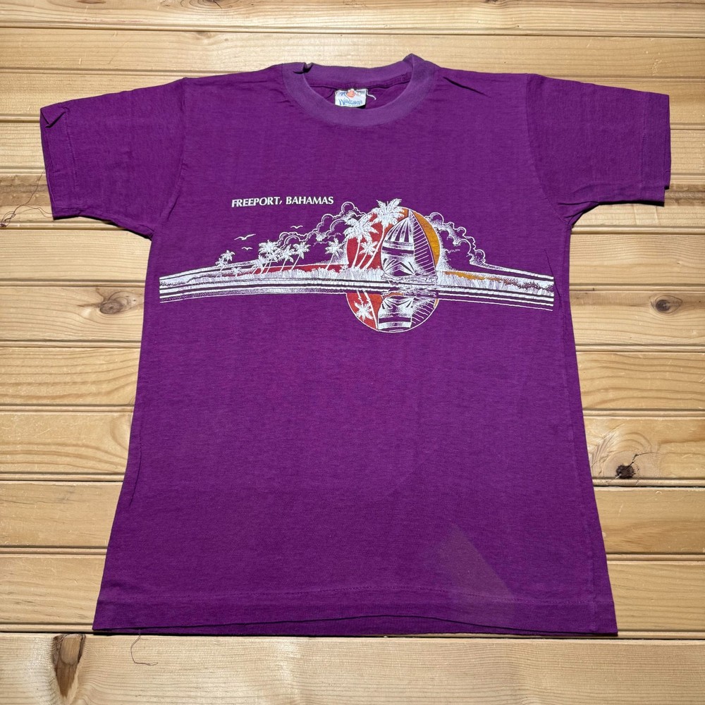 Vintage 80s Freeport Bahamas Sailing Beach Surf Tropical Souvenir T-Shirt Medium