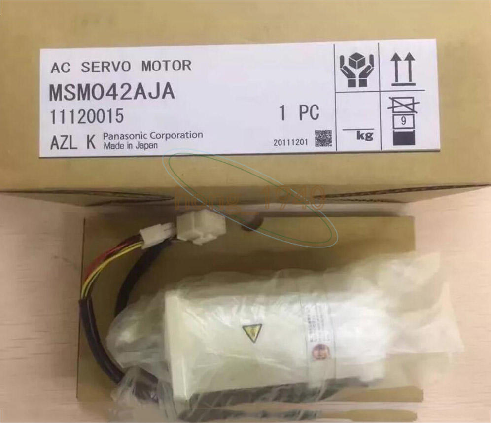 New 1pcs Panasonic servo motor MSM042AJA 400W In Box
