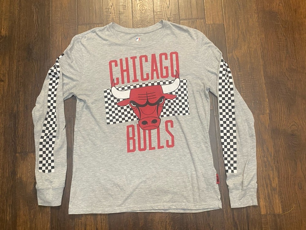 Chicago Bulls NBA Basketball Gray Long Sleeve T-Shirt Mens Small