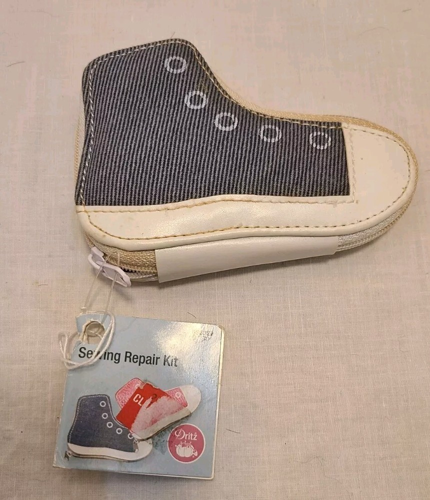Vintage Sewing Repair Kit - Grey Tennis Shoe - Zip Around -Tags