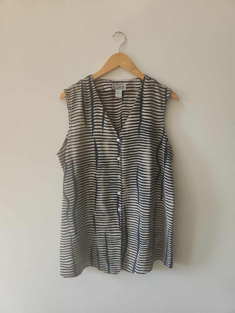 Le Caviar Striped Button Front Sleeveless Blouse XL Navy Ivory Tank Top Vest