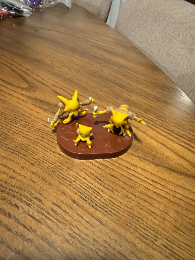 Abra Kadabra Alakazam Yujin Takara Tomy 1/40 Pokemon Zukan Figures-image