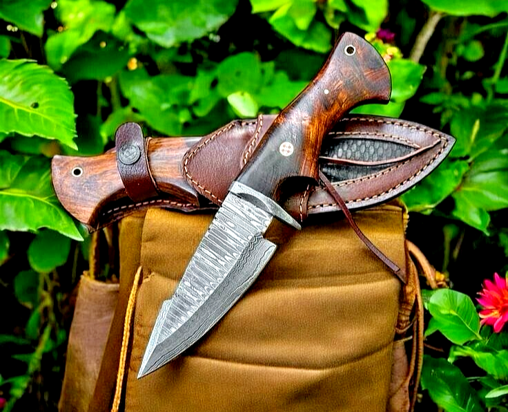 Custom Forged Damascus Steel Hunting Tracker Knife 2170