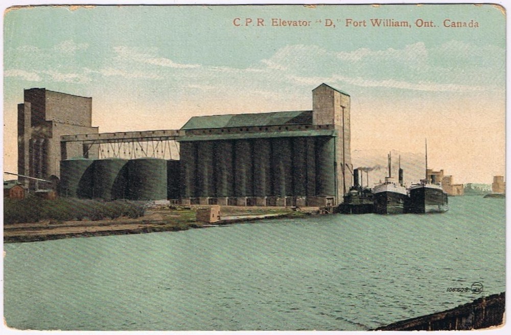 Postcard CPR Canadian Pacific Railway Elevator D Fort William Ontario