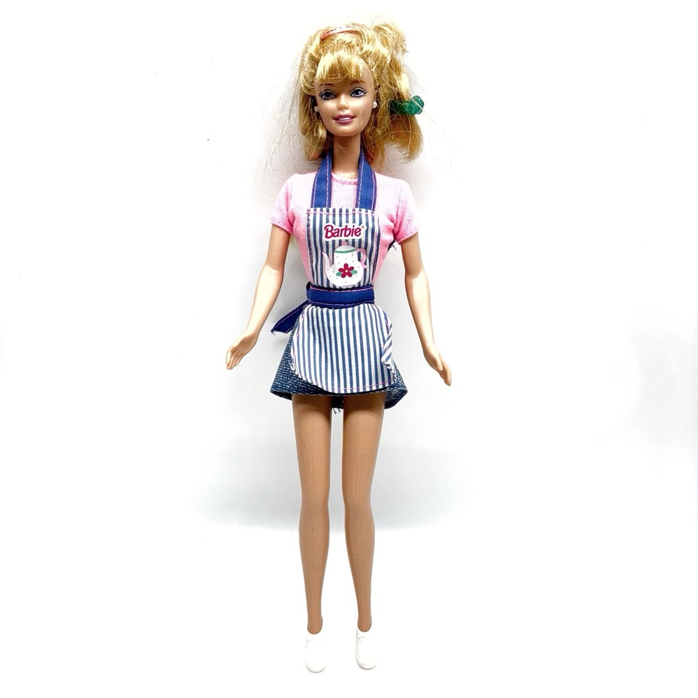 Vtg 1998 Sweet Treats Barbie doll with Blue Stripe Apron Strawberry Blonde