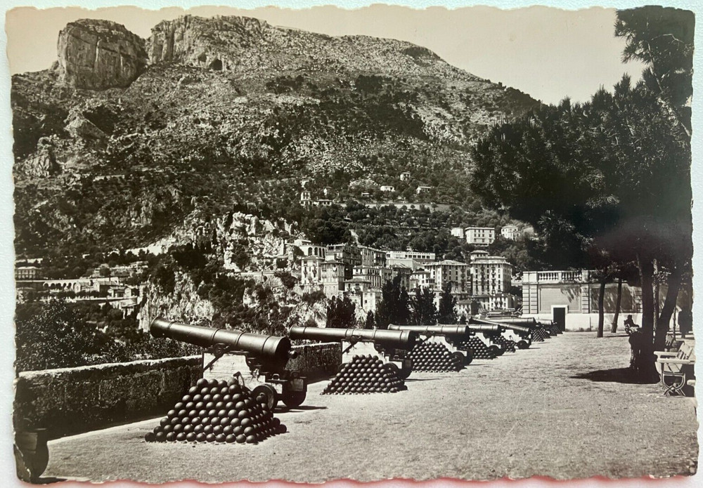 Vintage postcard: Monaco on la Cote d'Azur, the Ramparts, unposted