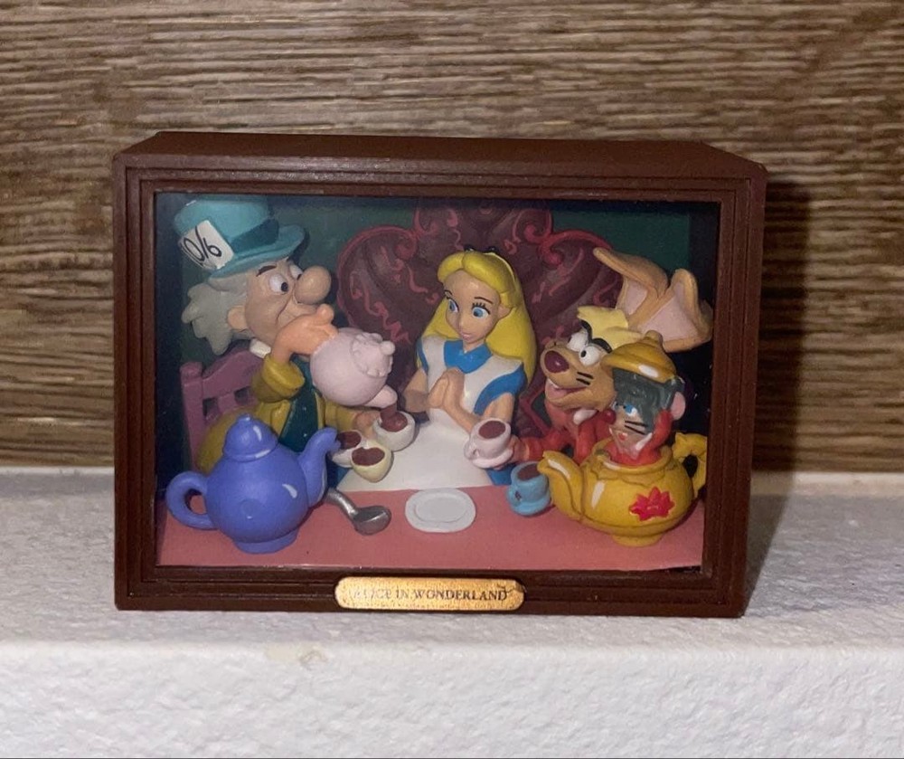 Disney Cinemagic Museum 2 Alice in Wonderland Miniatures #2d43cf
